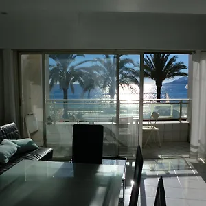 Le Panoramer Sea View Apartment